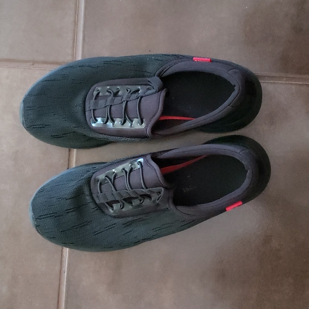 Women's shoes